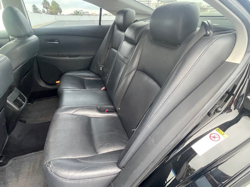2011 Lexus ES Image 67