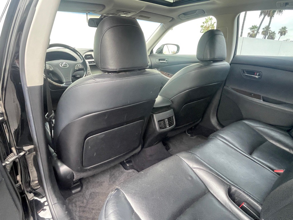 2011 Lexus ES Image 75
