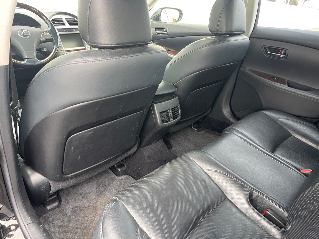 2011 Lexus ES Image 76