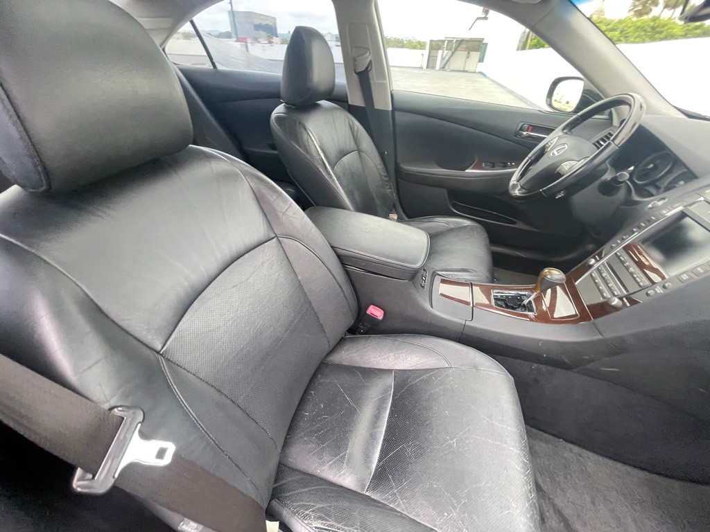 2011 Lexus ES Image 92