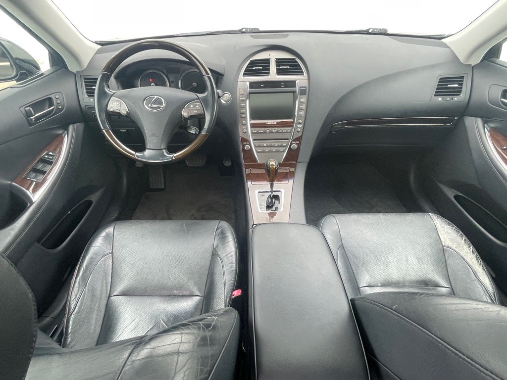 2011 Lexus ES Image 101