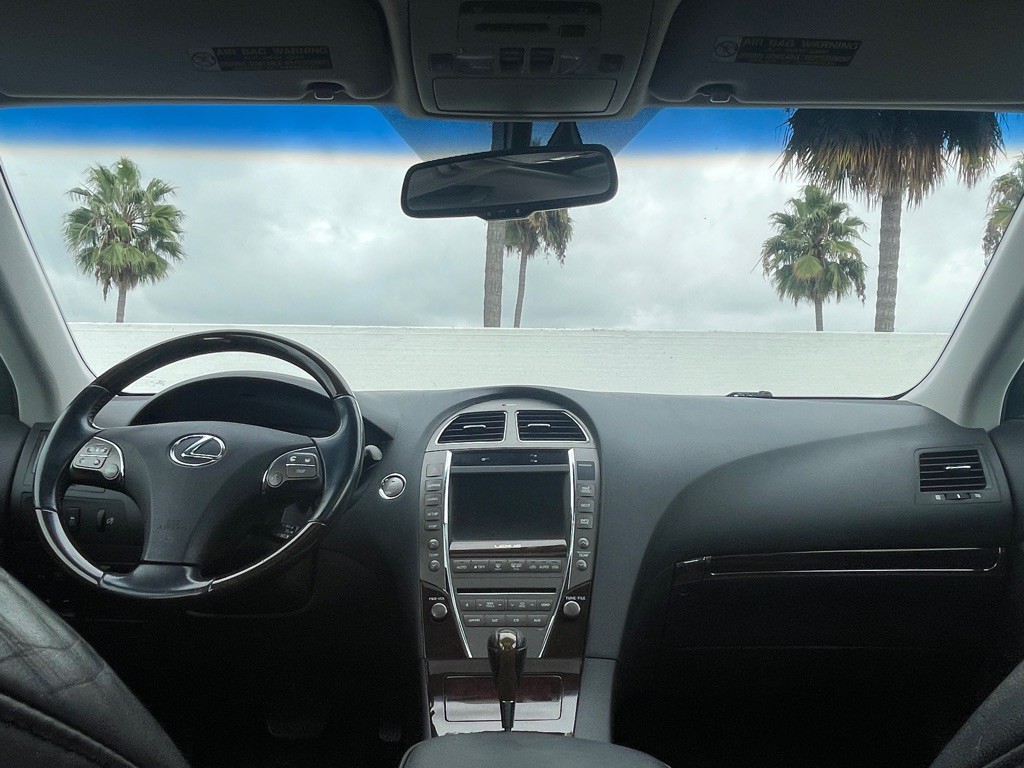 2011 Lexus ES Image 103