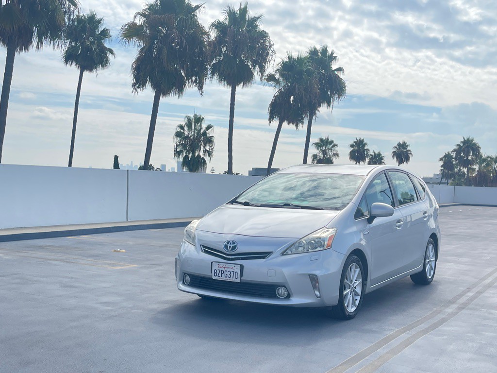 2013 Toyota Prius Image 22