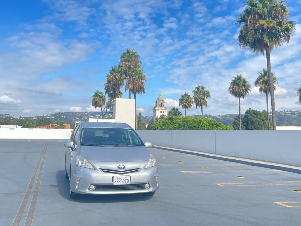2013 Toyota Prius Image 30