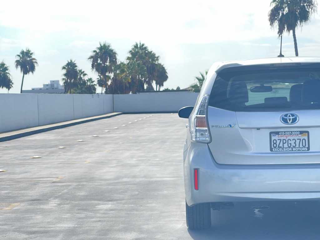 2013 Toyota Prius Image 47