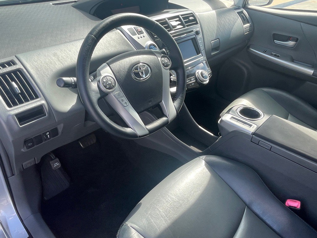 2013 Toyota Prius Image 52