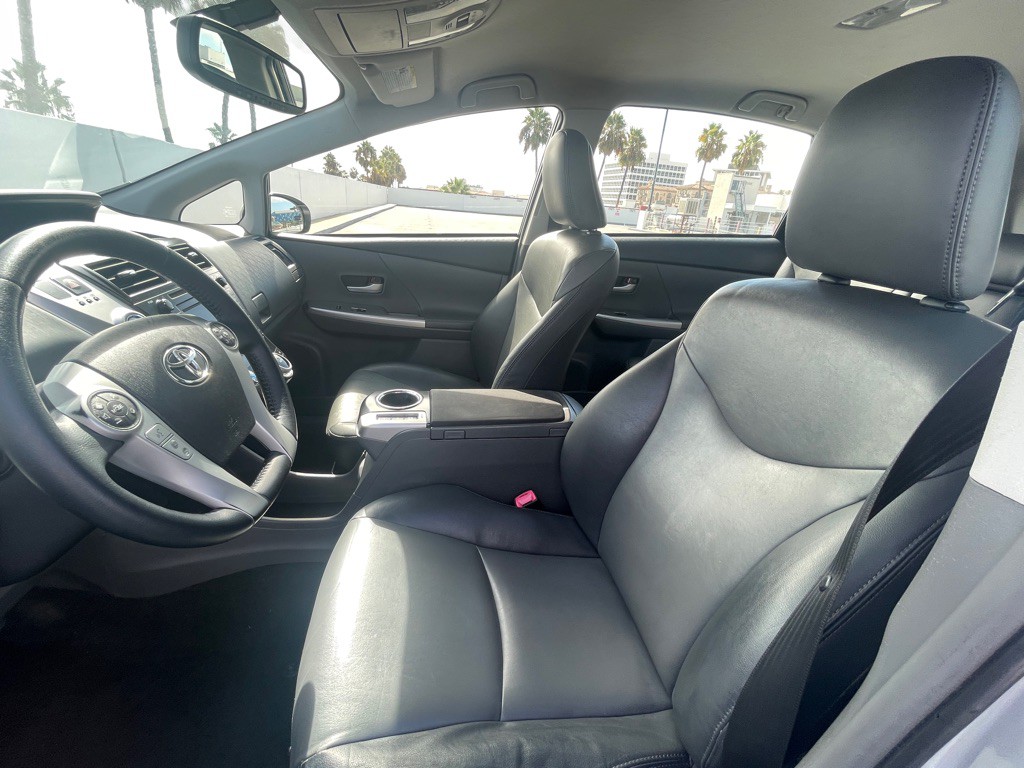 2013 Toyota Prius Image 55