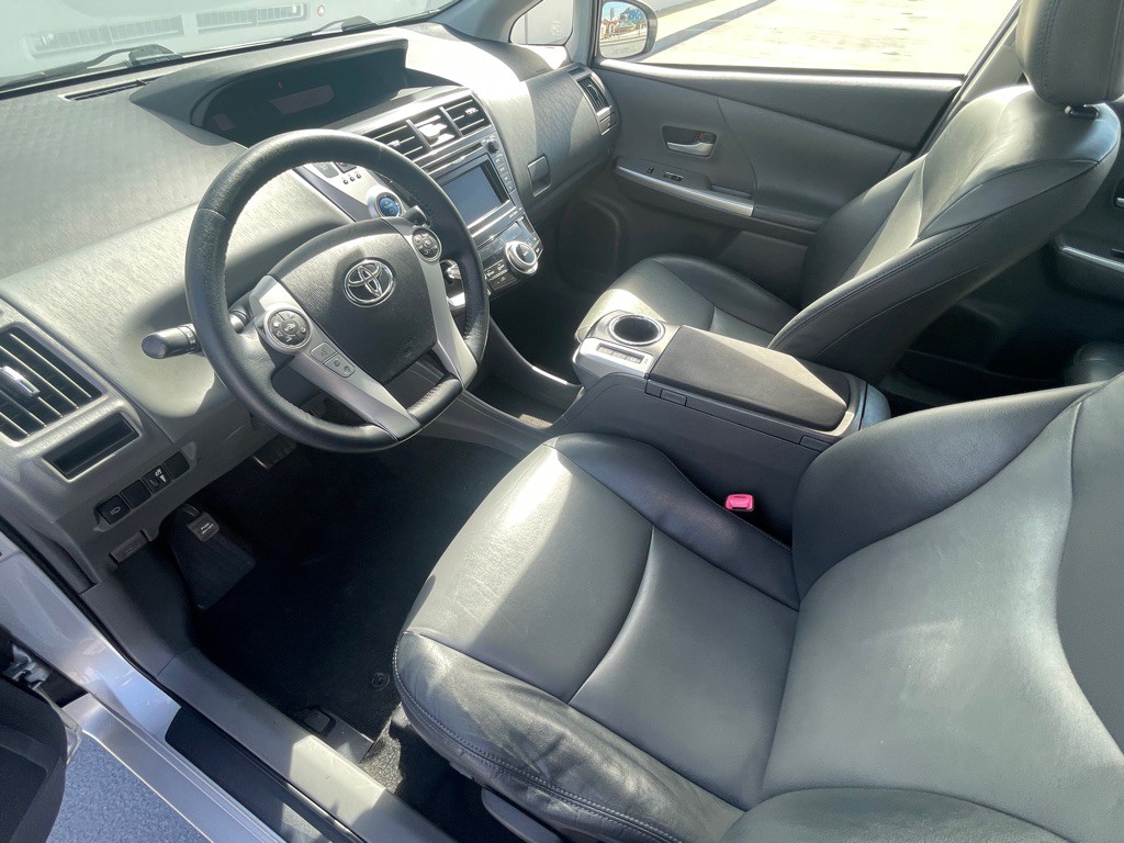 2013 Toyota Prius Image 64