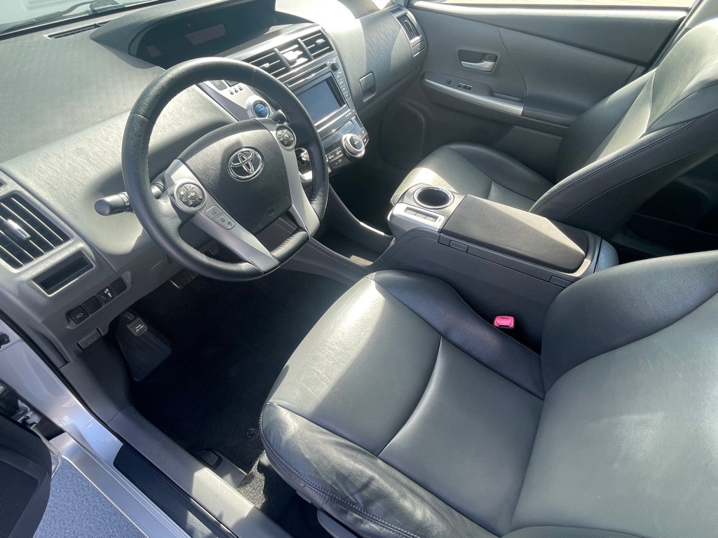 2013 Toyota Prius Image 65
