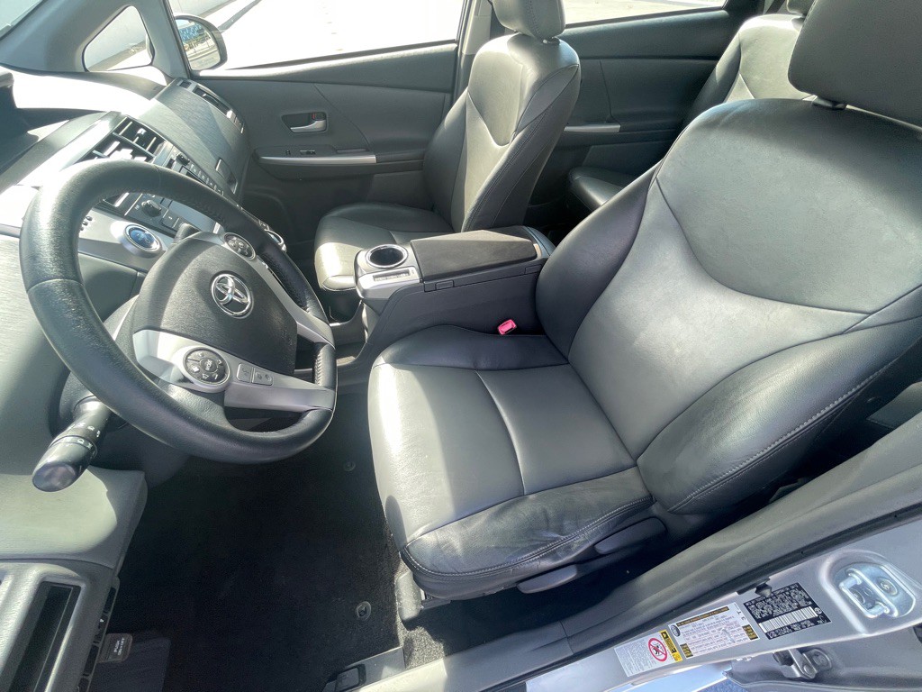 2013 Toyota Prius Image 69