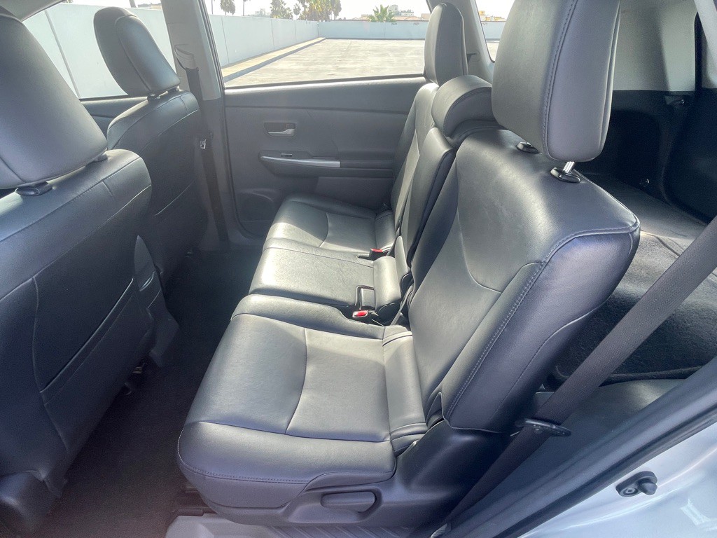 2013 Toyota Prius Image 73