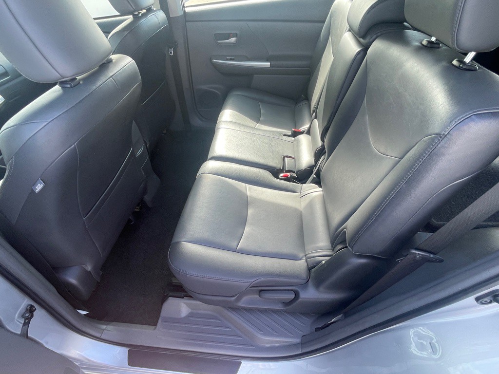 2013 Toyota Prius Image 76