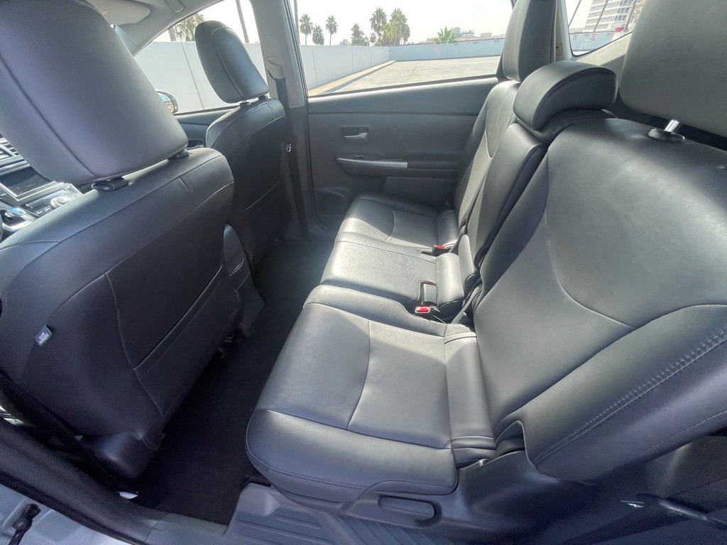 2013 Toyota Prius Image 80