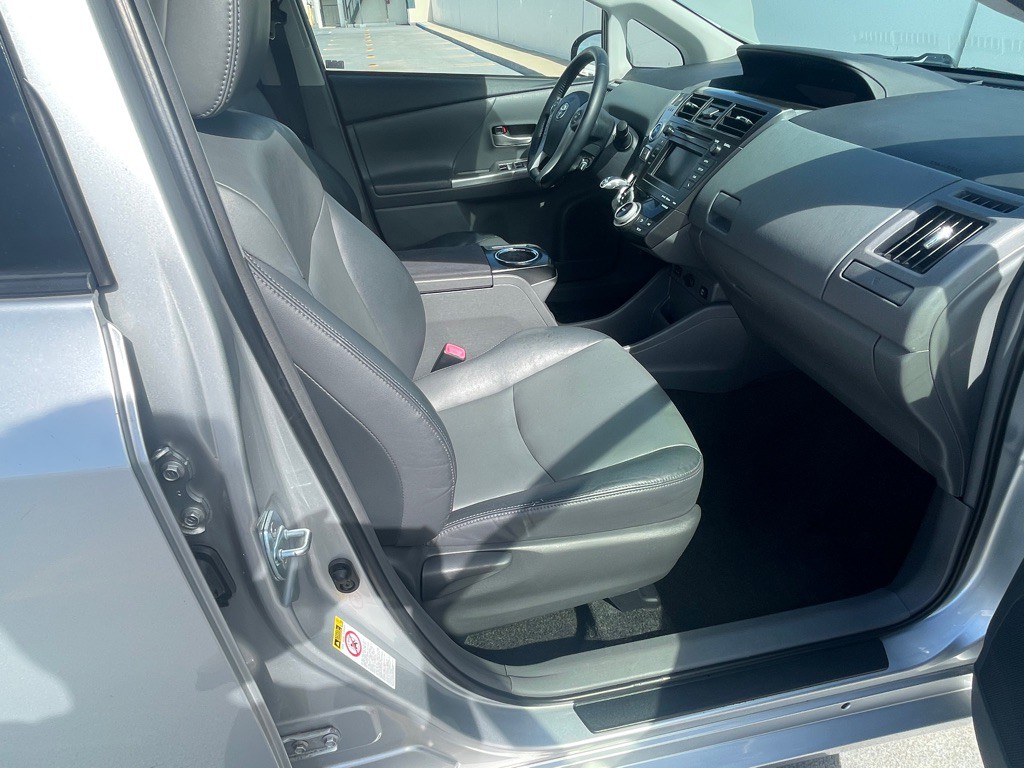 2013 Toyota Prius Image 93