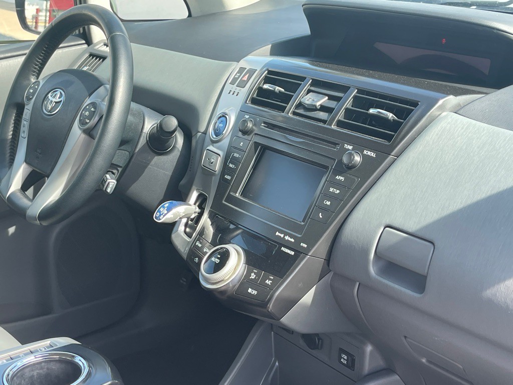 2013 Toyota Prius Image 96