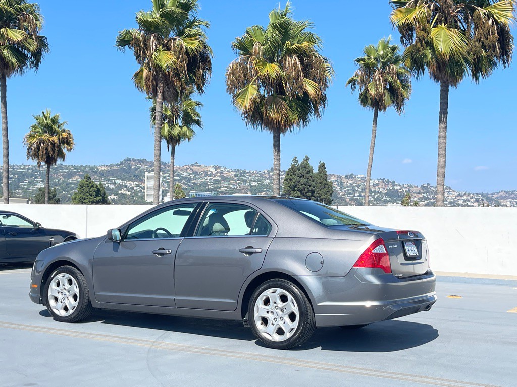 2010 Ford Fusion Image 13
