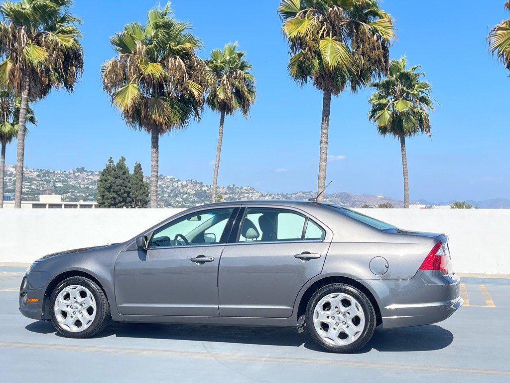 2010 Ford Fusion Image 14