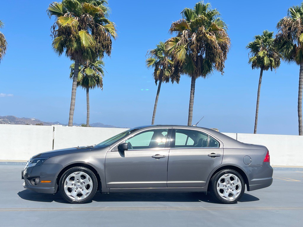 2010 Ford Fusion Image 16