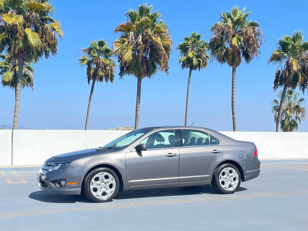 2010 Ford Fusion Image 17