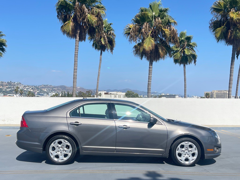 2010 Ford Fusion Image 26