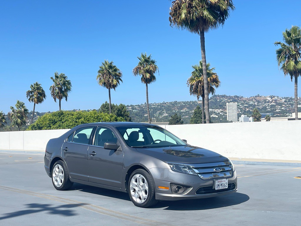2010 Ford Fusion Image 32