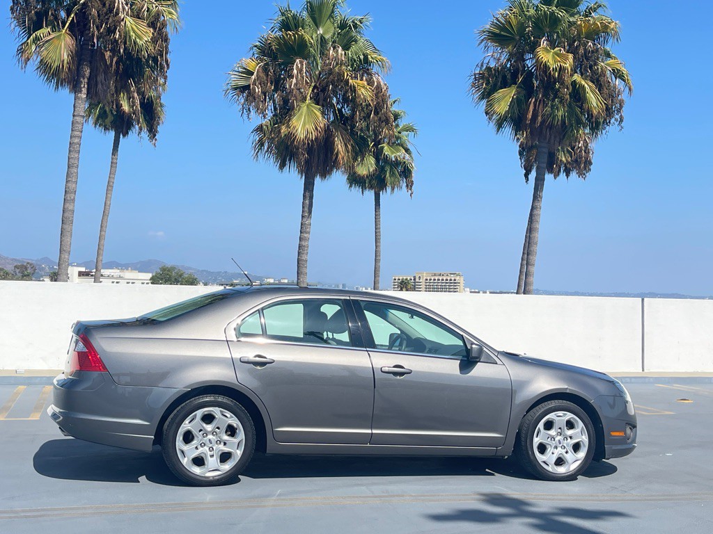2010 Ford Fusion Image 38