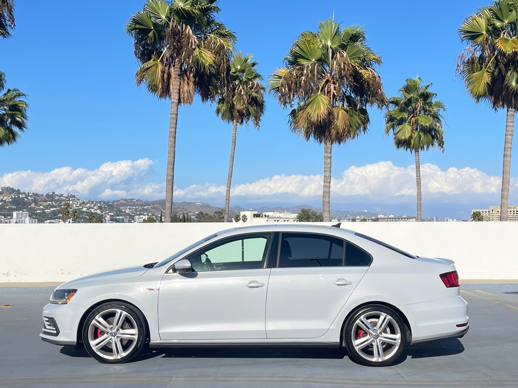 2017 Volkswagen Jetta Image 29