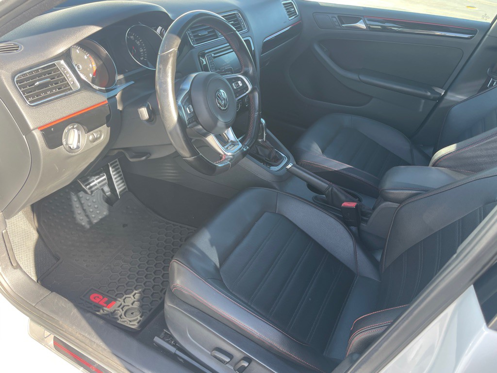 2017 Volkswagen Jetta Image 105