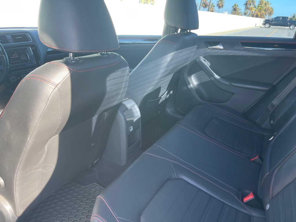 2017 Volkswagen Jetta Image 150