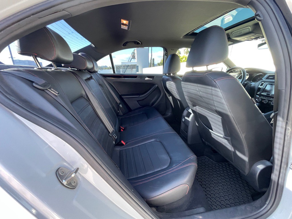 2017 Volkswagen Jetta Image 159