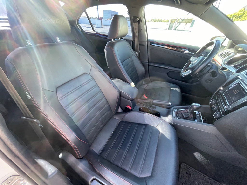 2017 Volkswagen Jetta Image 175