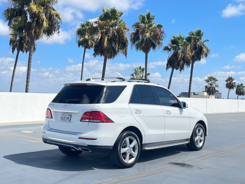 2016 Mercedes-Benz GLE-Class Image 1
