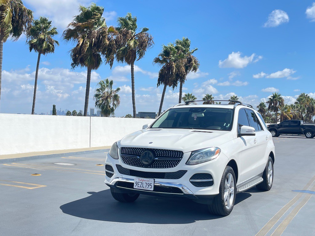 2016 Mercedes-Benz GLE-Class Image 2
