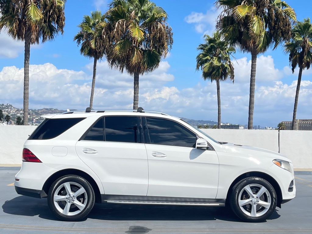 2016 Mercedes-Benz GLE-Class Image 3