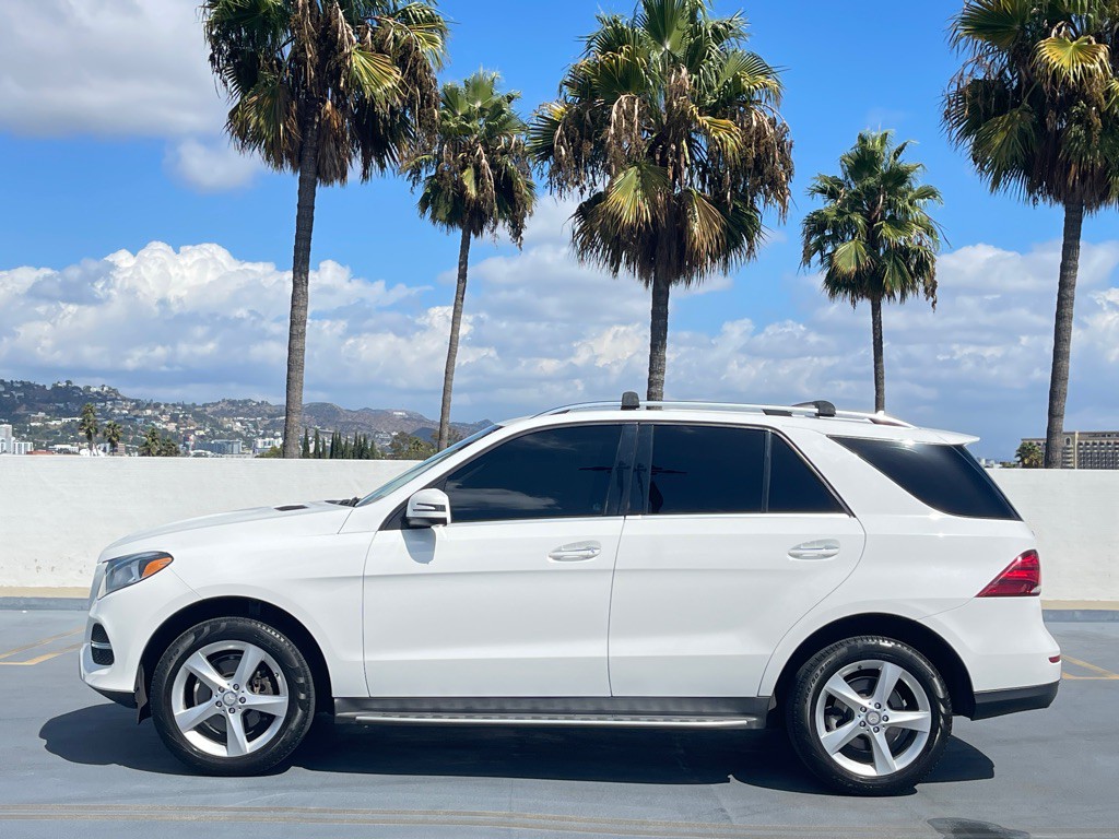2016 Mercedes-Benz GLE-Class Image 4