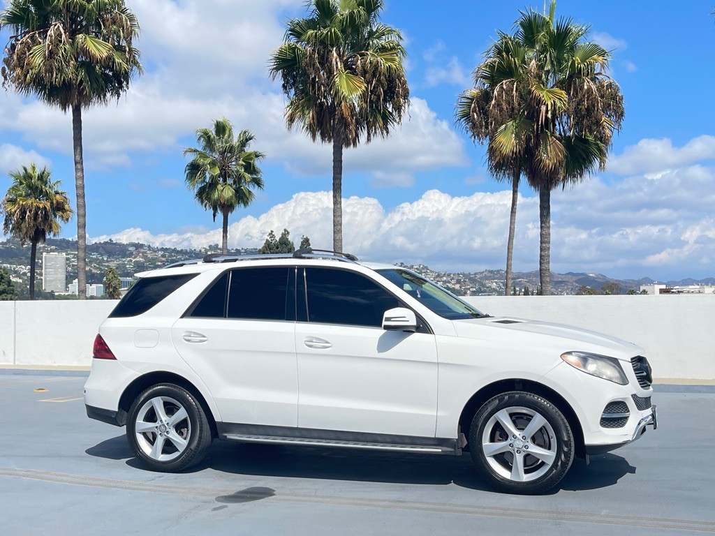 2016 Mercedes-Benz GLE-Class Image 38