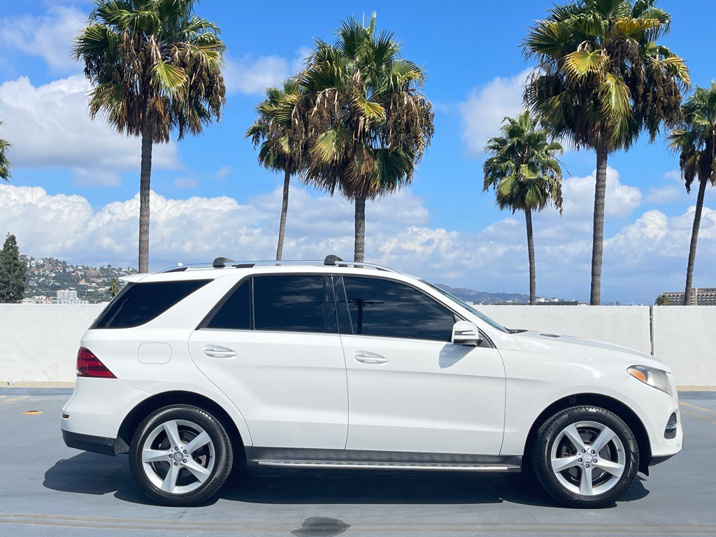 2016 Mercedes-Benz GLE-Class Image 40