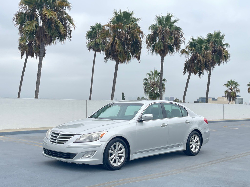 2012 Hyundai Genesis Image 20