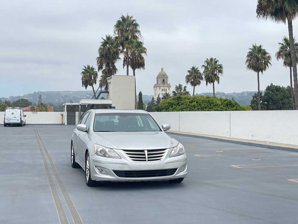 2012 Hyundai Genesis Image 30