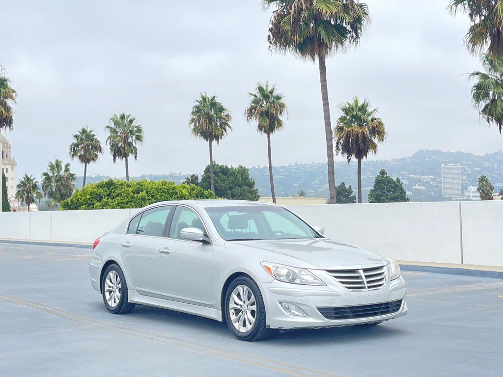 2012 Hyundai Genesis Image 33