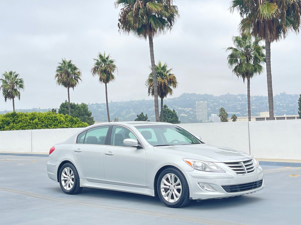 2012 Hyundai Genesis Image 34