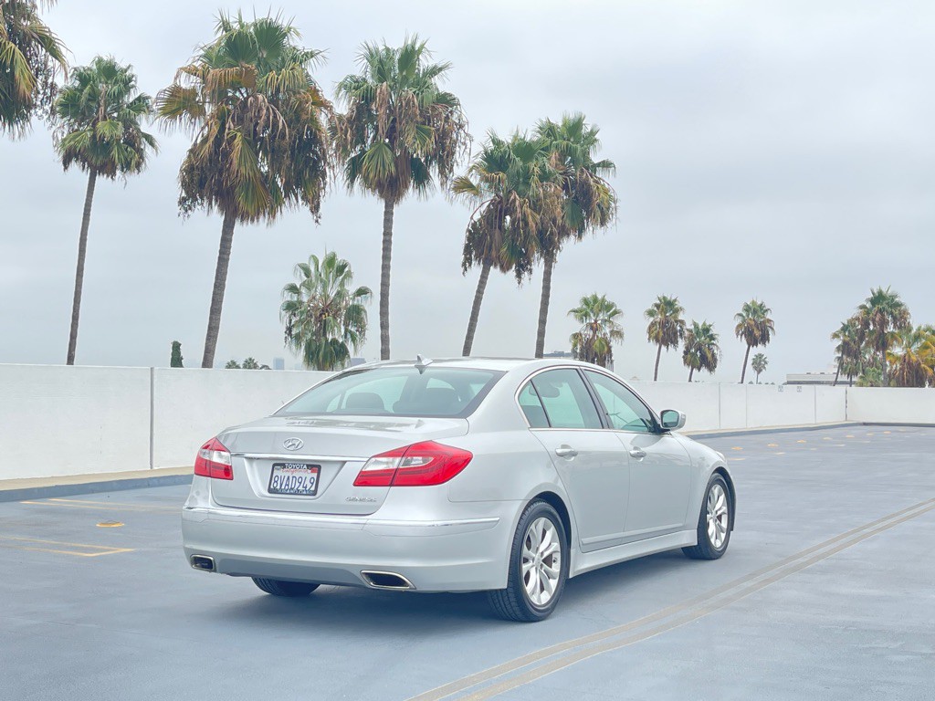 2012 Hyundai Genesis Image 44