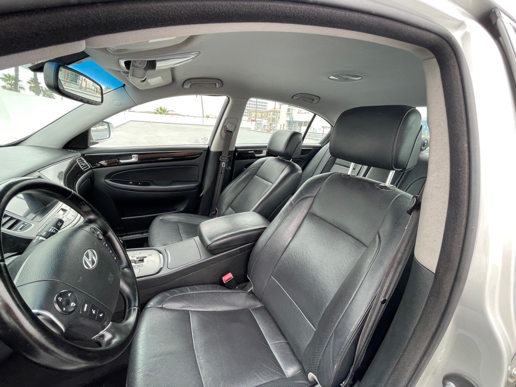 2012 Hyundai Genesis Image 60