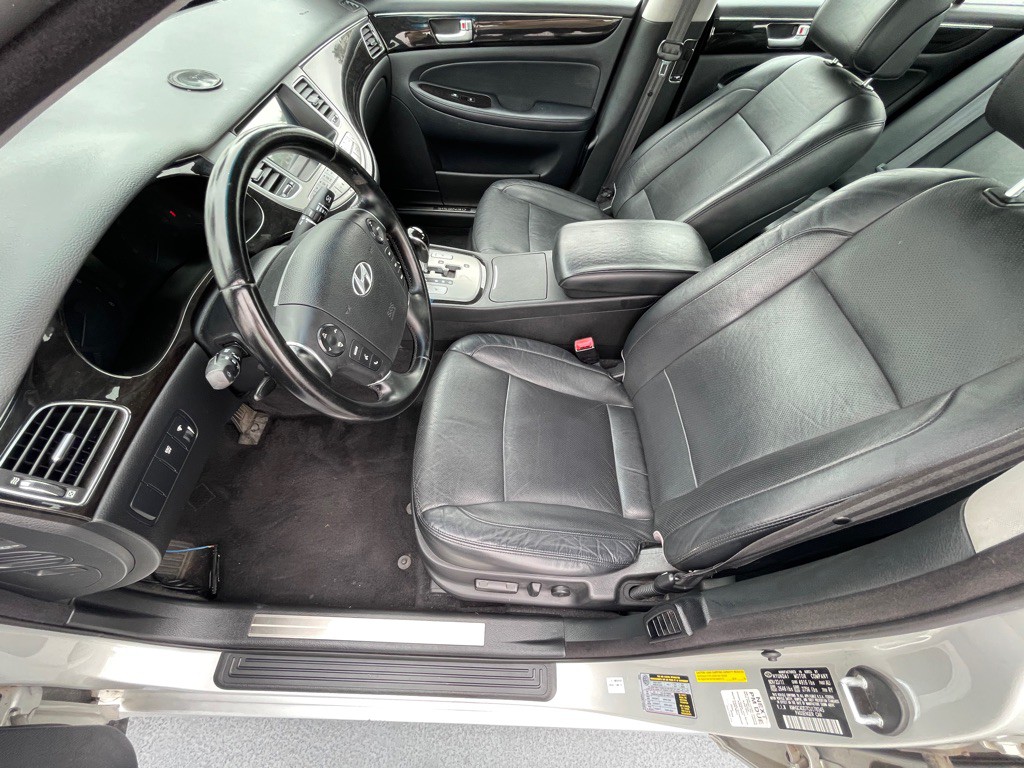 2012 Hyundai Genesis Image 64