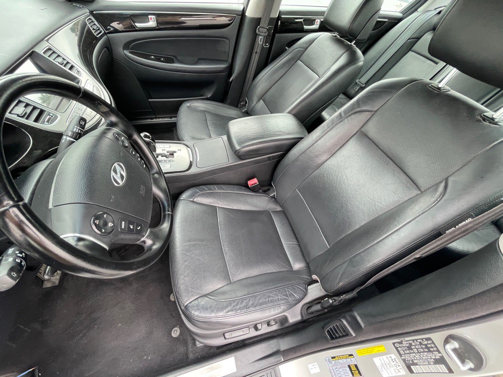 2012 Hyundai Genesis Image 65