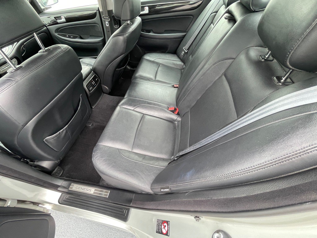 2012 Hyundai Genesis Image 72