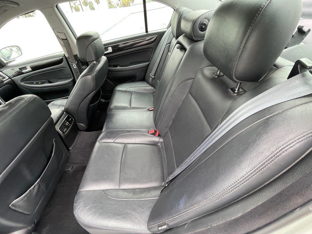 2012 Hyundai Genesis Image 73