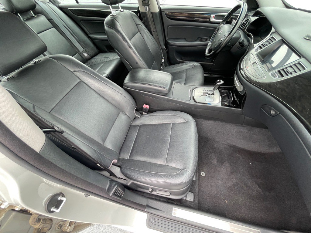 2012 Hyundai Genesis Image 81
