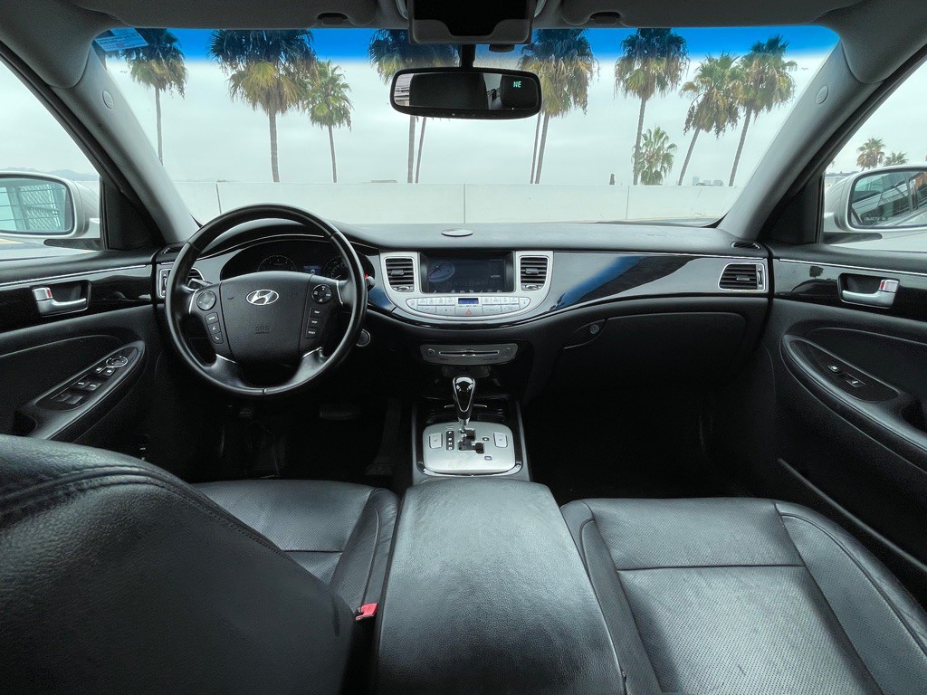 2012 Hyundai Genesis Image 85