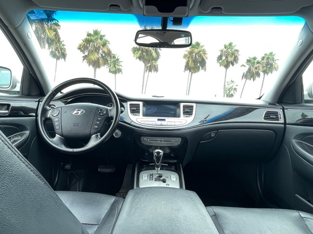 2012 Hyundai Genesis Image 90